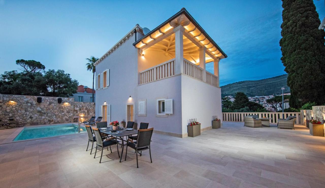Enigma Villa