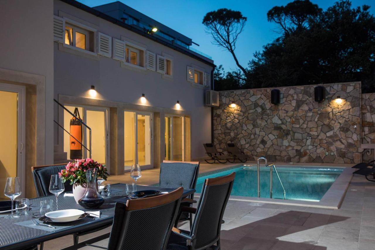 Villa Enigma *