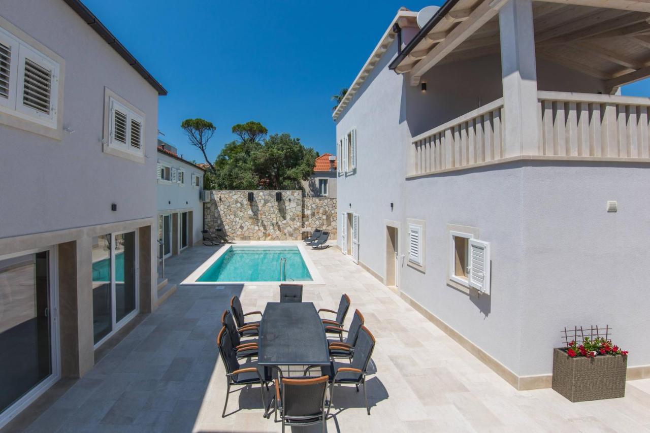 Villa Enigma *